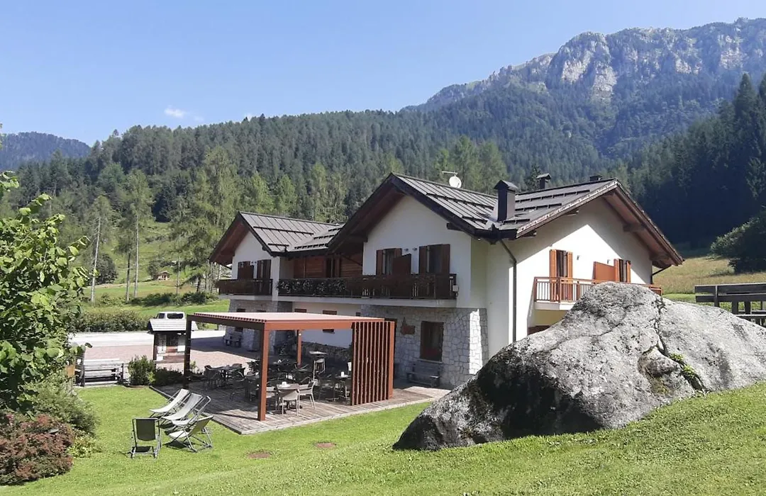 Albergo Chalet Abete Rosso-1